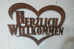 Herzlich-Willkommen-Hausschild-Schreibschrift-1