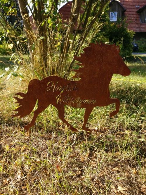Gartenstecker Islandpferd ca. 30x30cm mit Schriftzug Herzlich Willkommen
