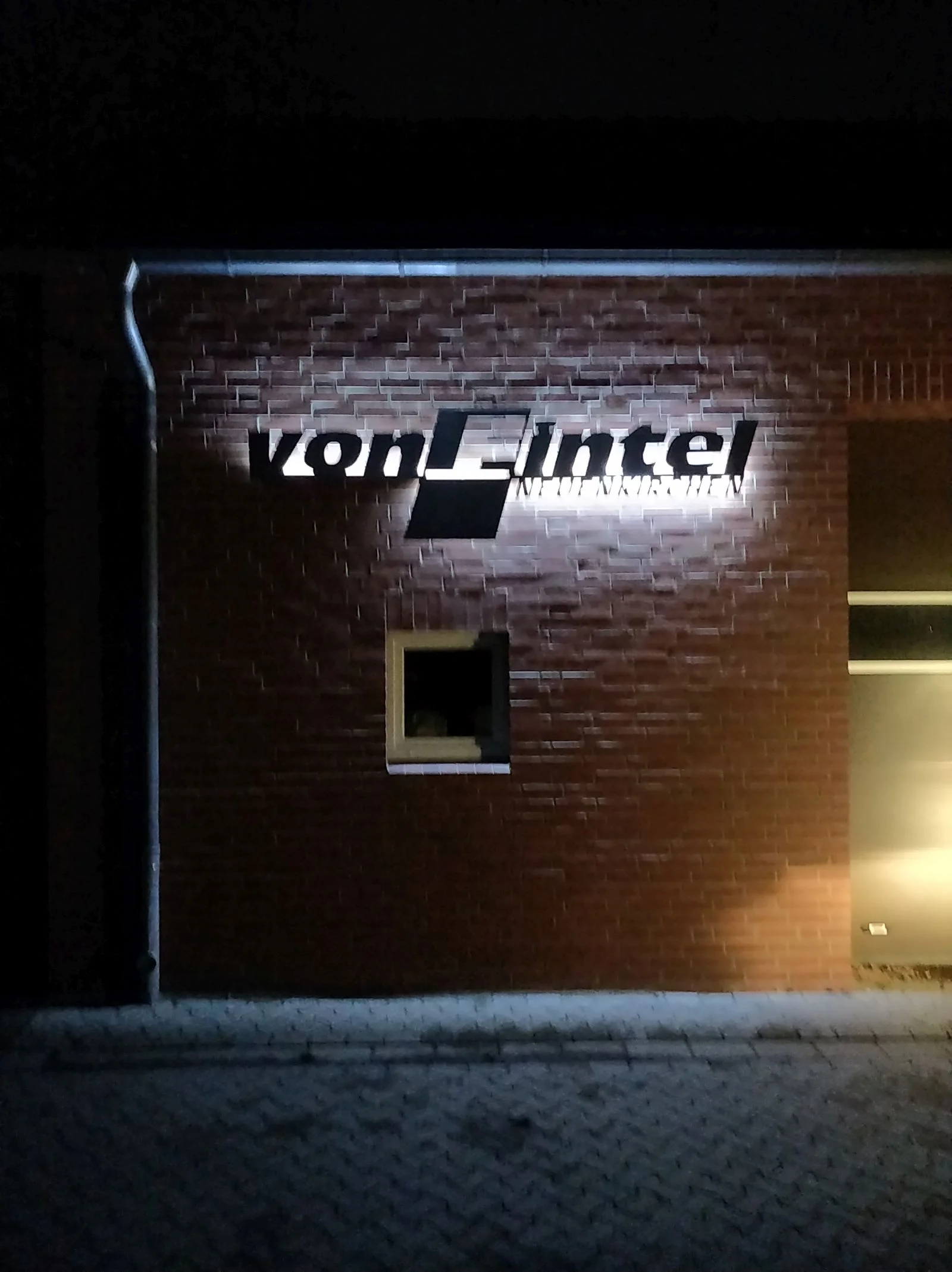 Individuelle Werbeschilder aus Metall Preise auf Anfrage – Bild 5