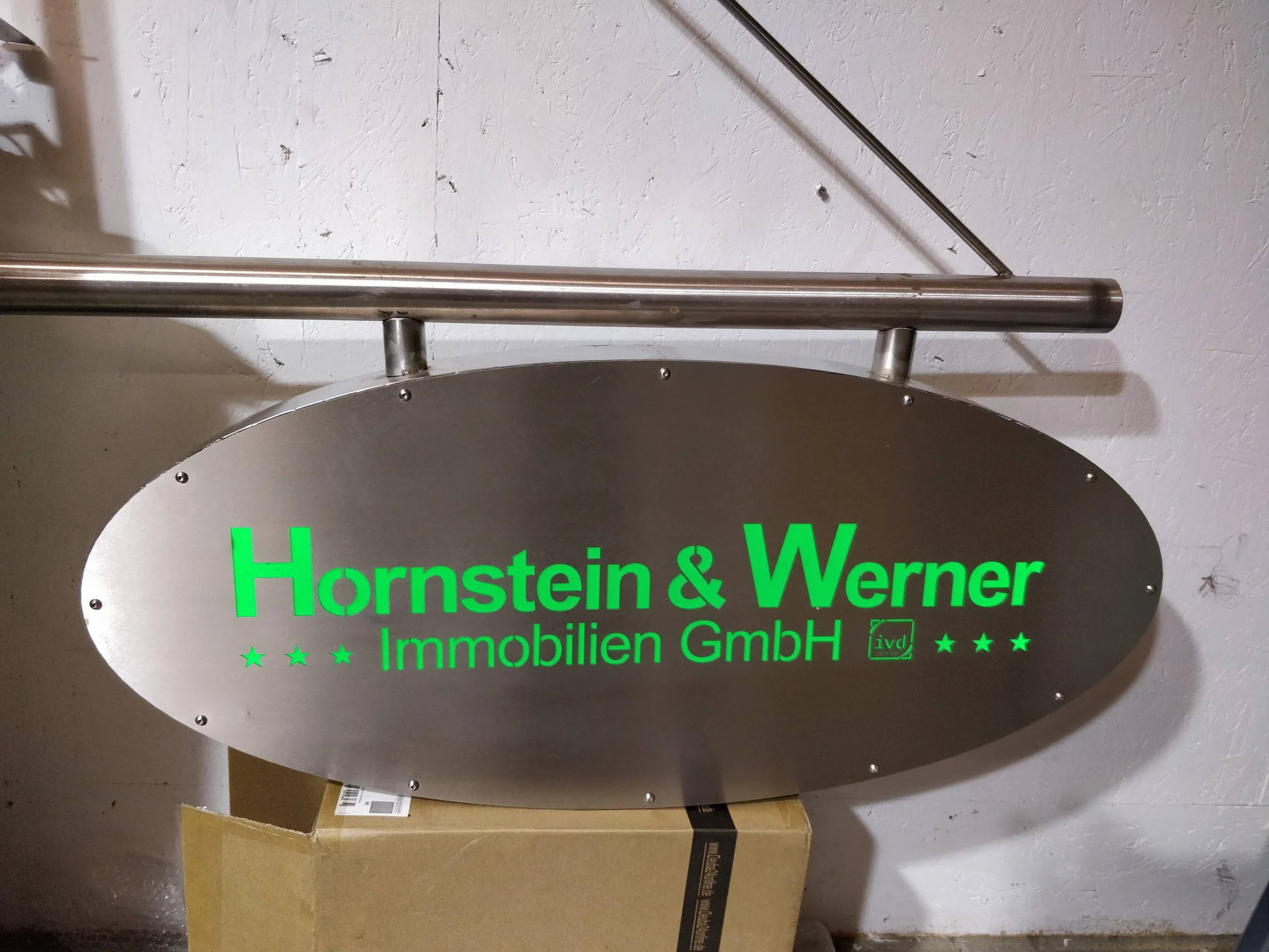 Individuelle Werbeschilder aus Metall Preise auf Anfrage – Bild 7